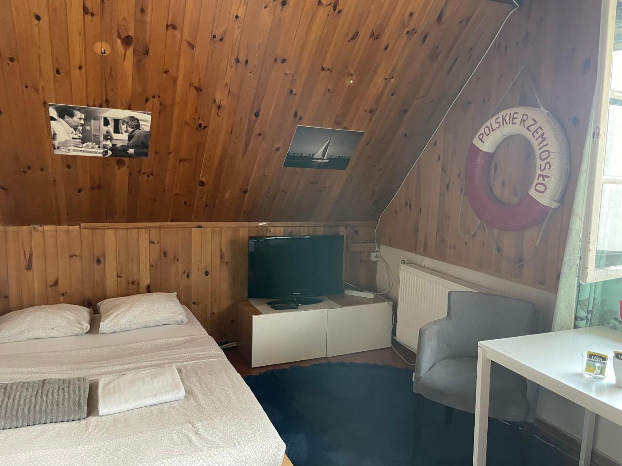 Kolysanka Private Rooms In Old Town Познан Екстериор снимка